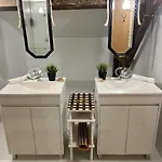 Open Door Loft Pensionat Ponta Delgada